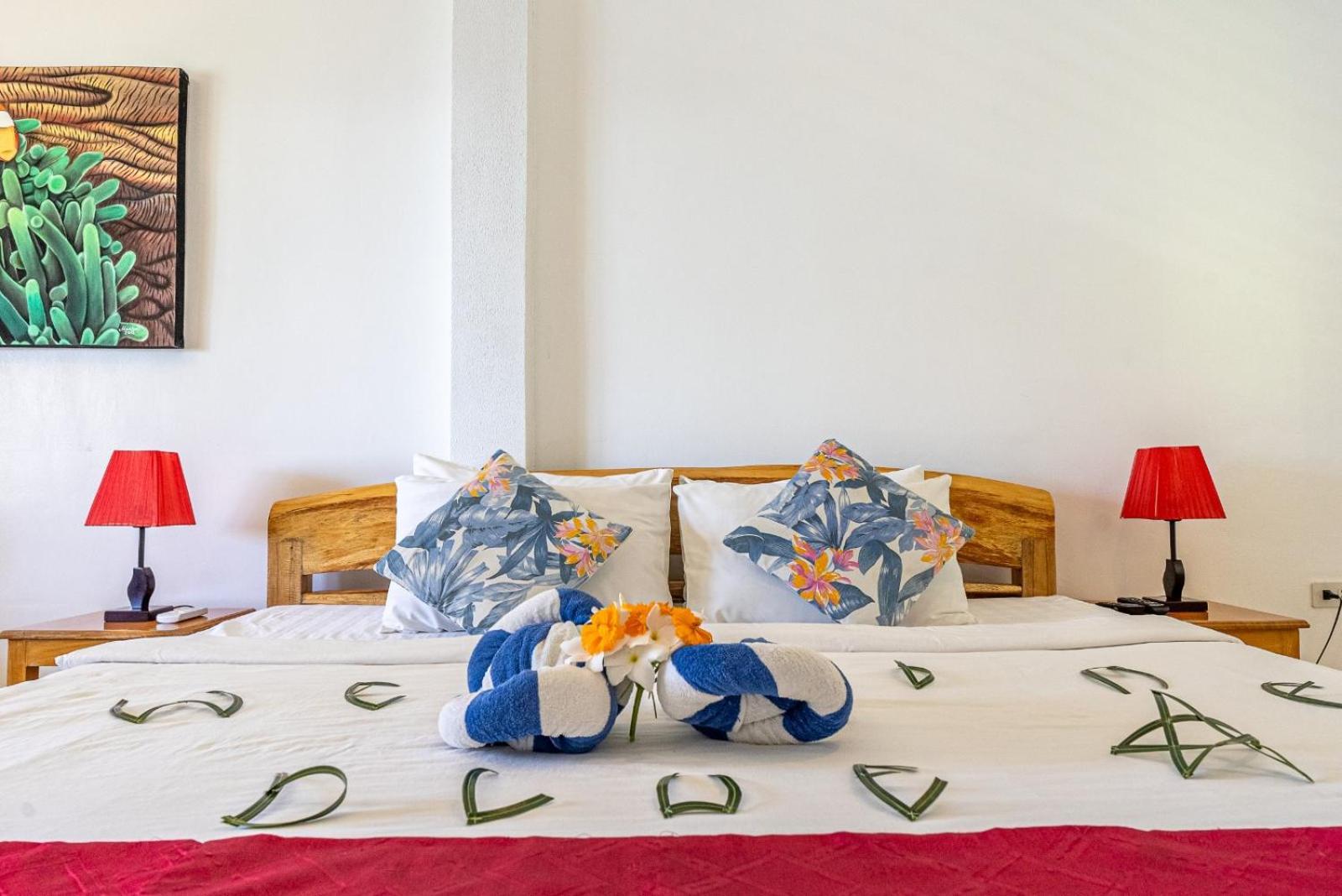 Blue Star Dive And Resort Анда Екстериор снимка