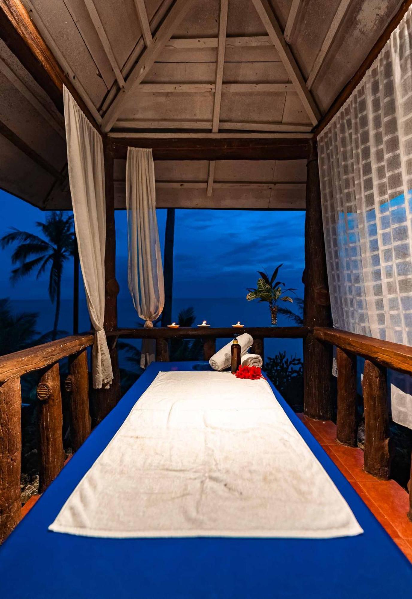 Blue Star Dive And Resort Анда Екстериор снимка
