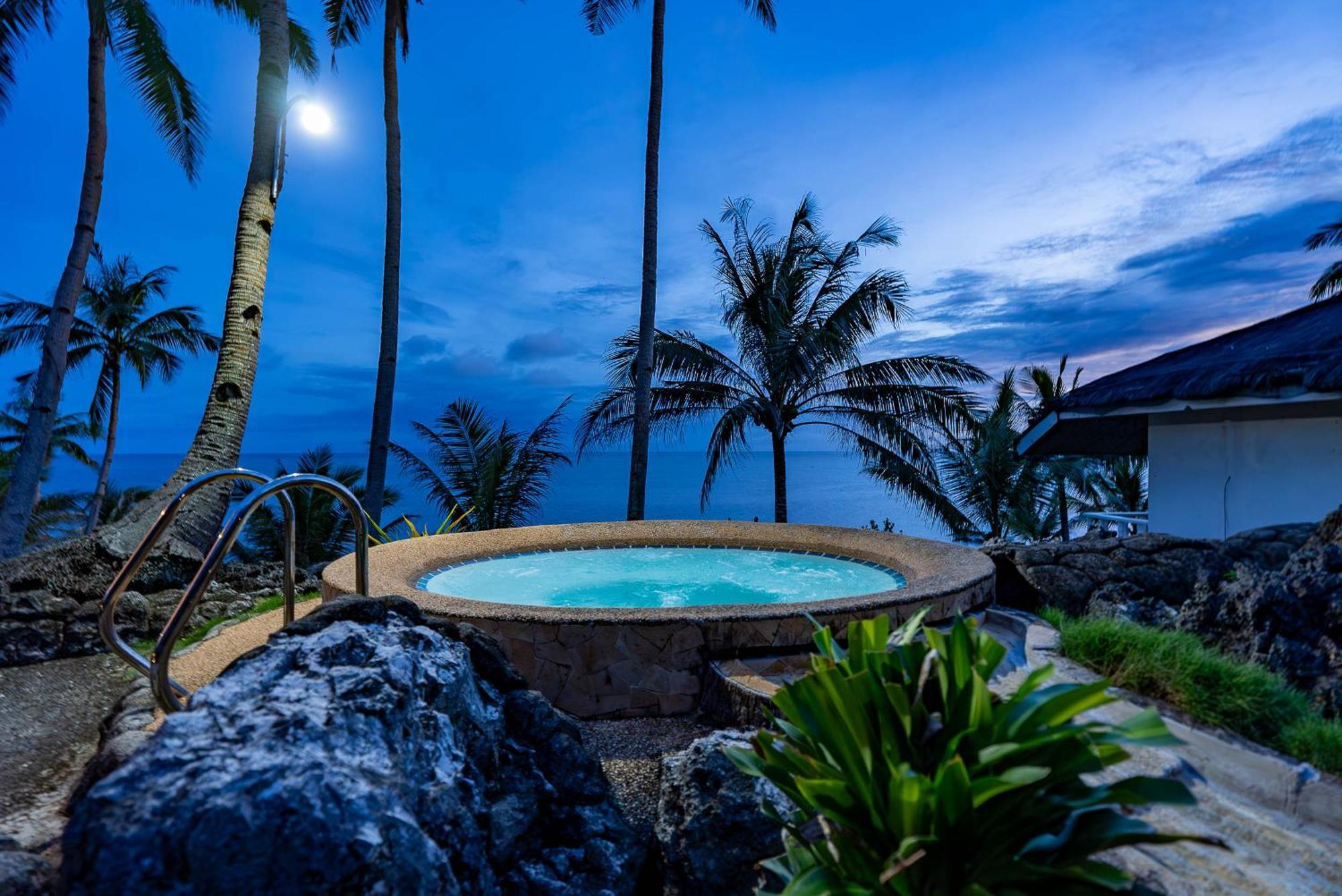 Blue Star Dive And Resort Анда Екстериор снимка